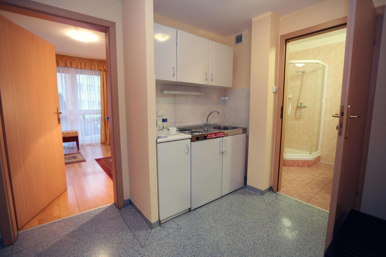 Stary Toruń Hotel Uniwersytecki מראה חיצוני תמונה