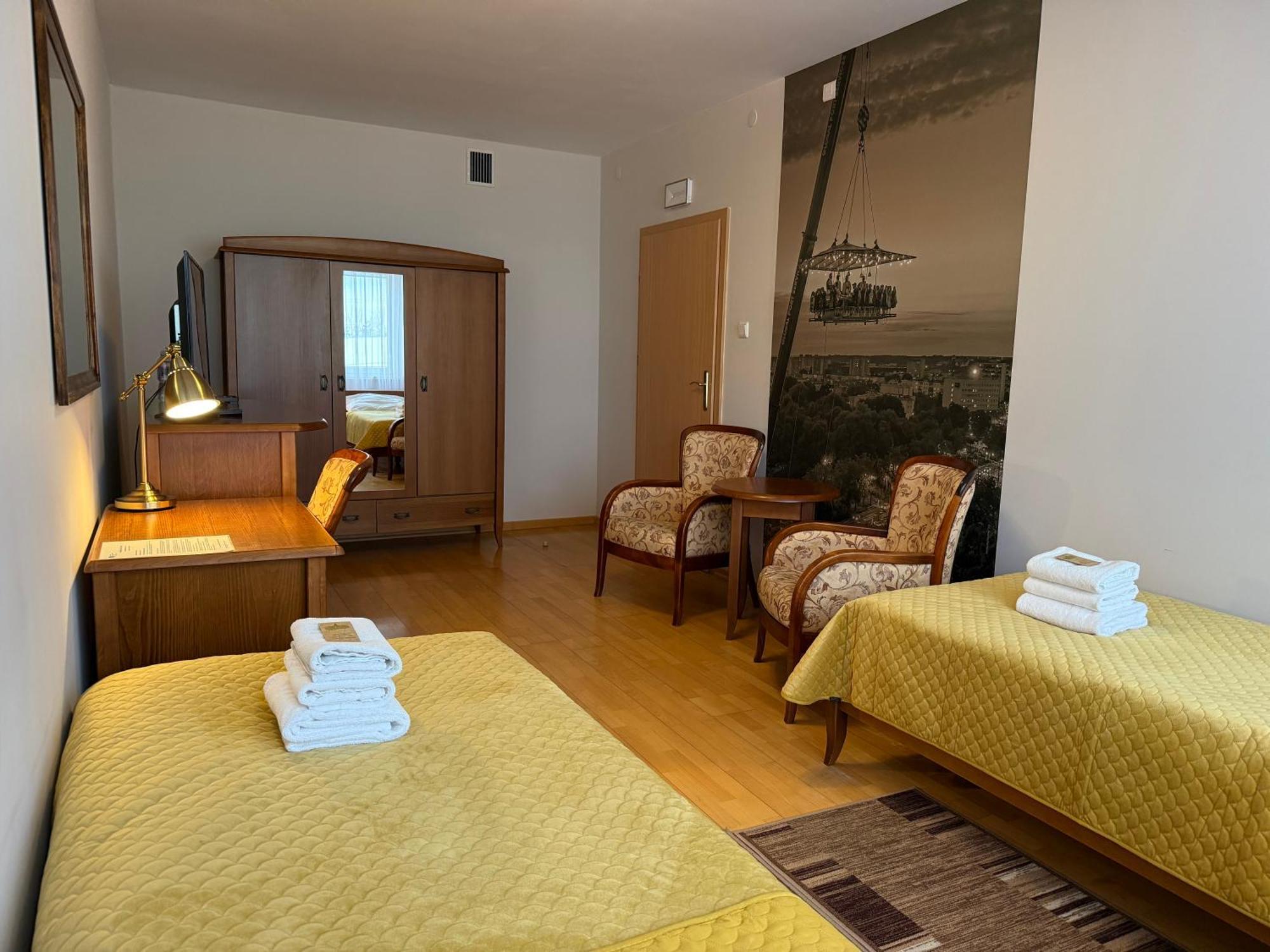 Stary Toruń Hotel Uniwersytecki מראה חיצוני תמונה