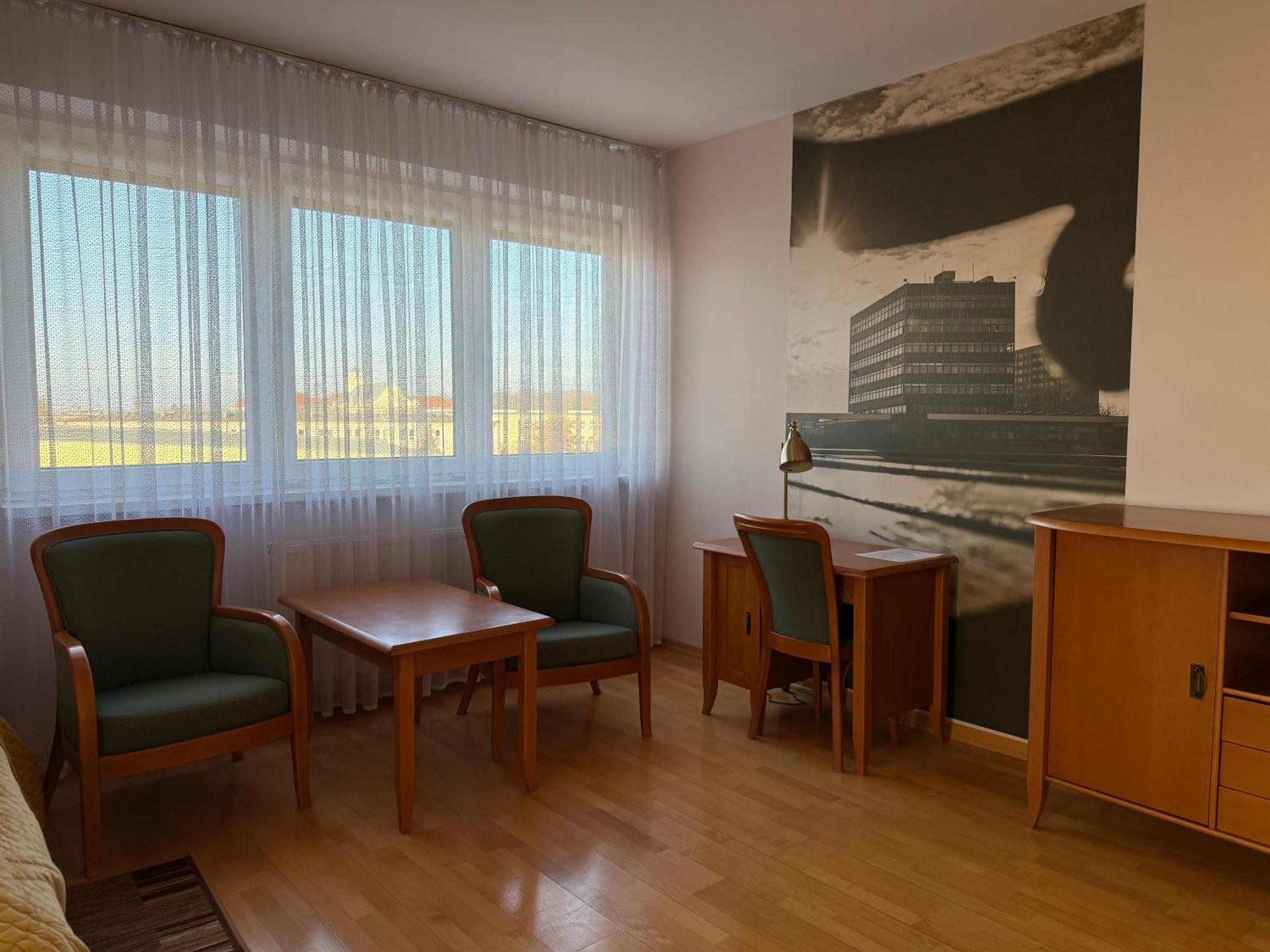 Stary Toruń Hotel Uniwersytecki מראה חיצוני תמונה